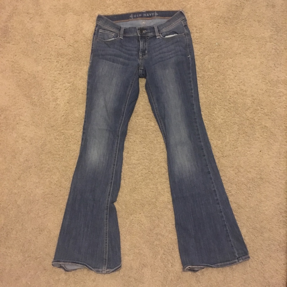 Light washed denim jeans